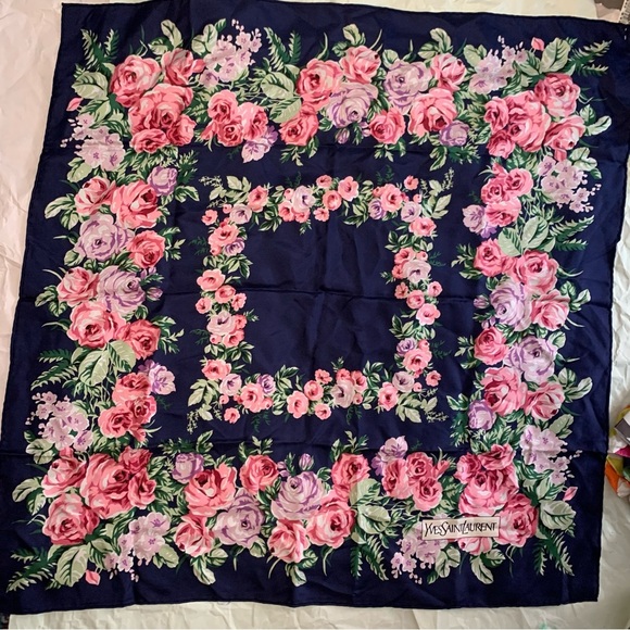 Yves Saint Laurent Floral Scarf brand new - Picture 6 of 7